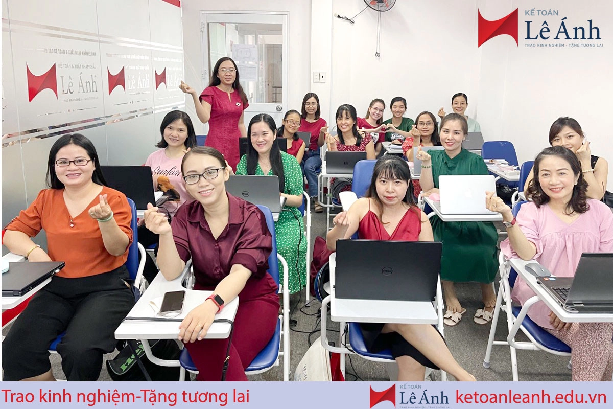 Hình ảnh khóa học tại trung tâm