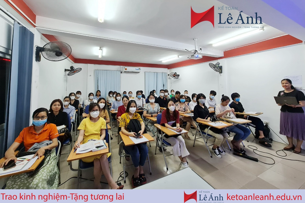 Học kế toán cùng chuyên gia